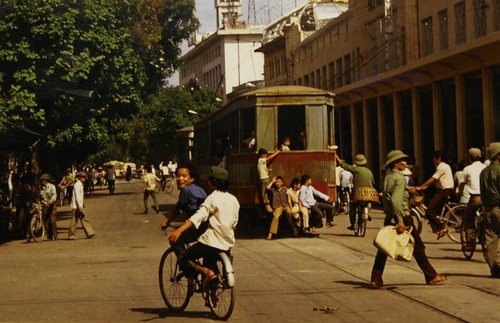 “Vietnam in 1980s” through lens of a former French reporter - ảnh 2